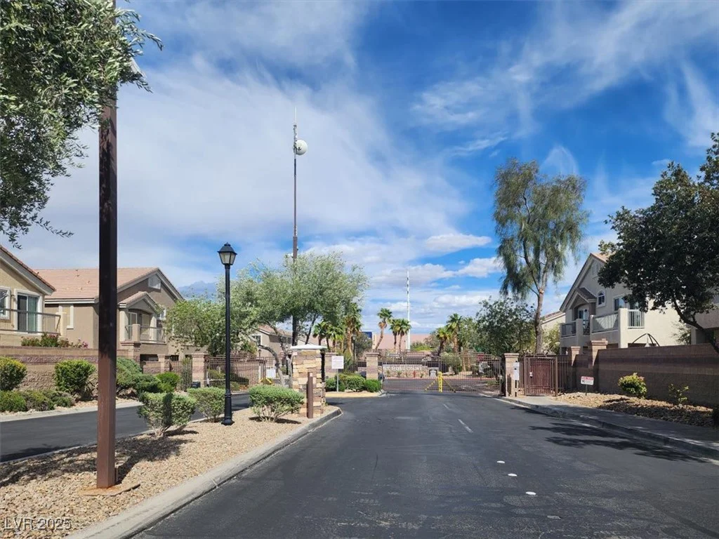 2295 Koho, Las Vegas, NV 89183