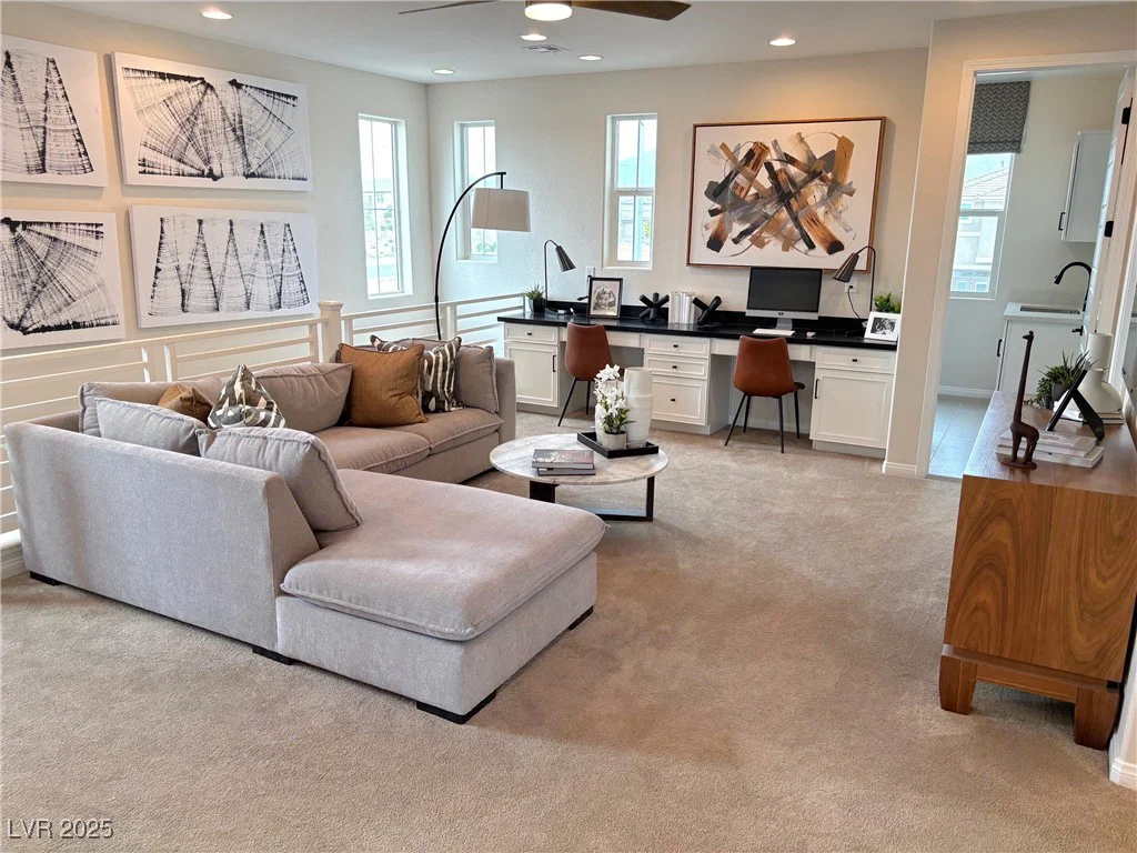 933 Hunter Shores, North Las Vegas, NV 89084