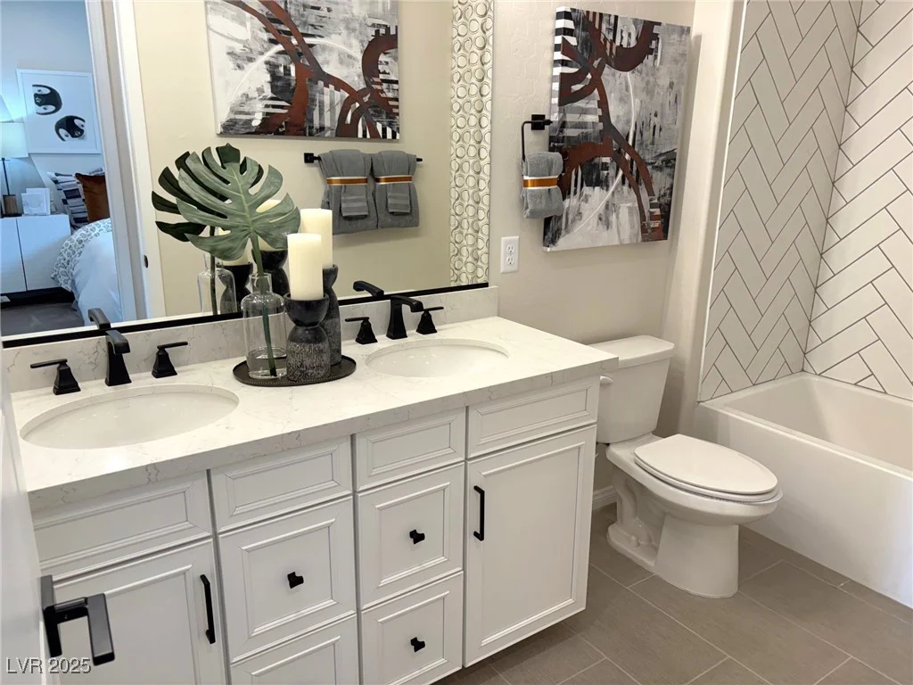 933 Hunter Shores, North Las Vegas, NV 89084