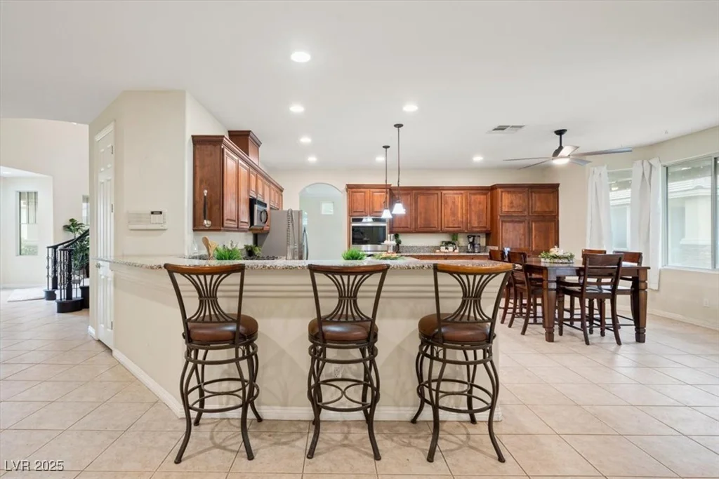 6335 Iginlas Goal, Las Vegas, NV 89131