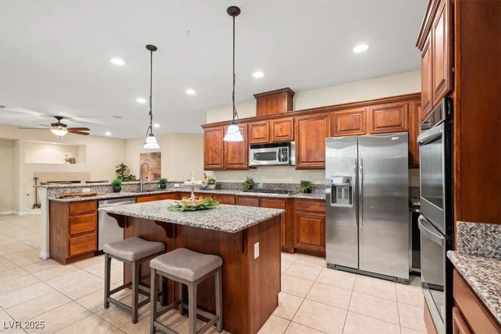 6335 Iginlas Goal, Las Vegas, NV 89131