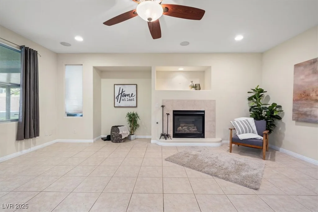 6335 Iginlas Goal, Las Vegas, NV 89131