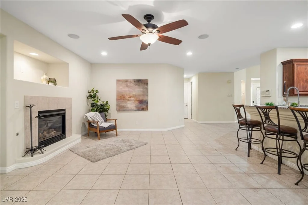 6335 Iginlas Goal, Las Vegas, NV 89131