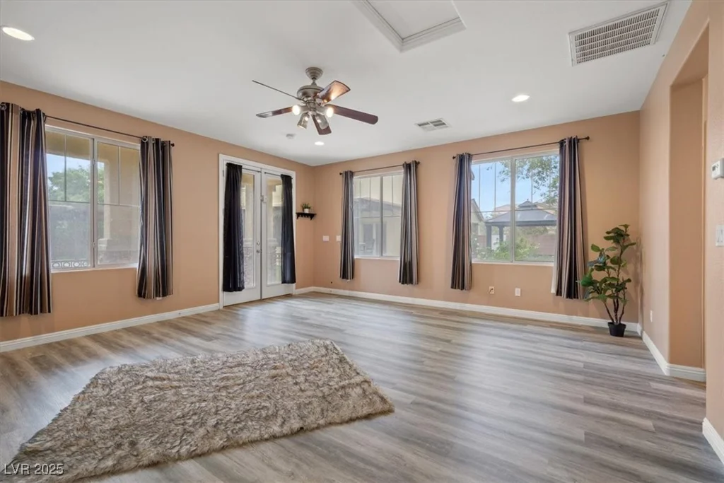 6335 Iginlas Goal, Las Vegas, NV 89131