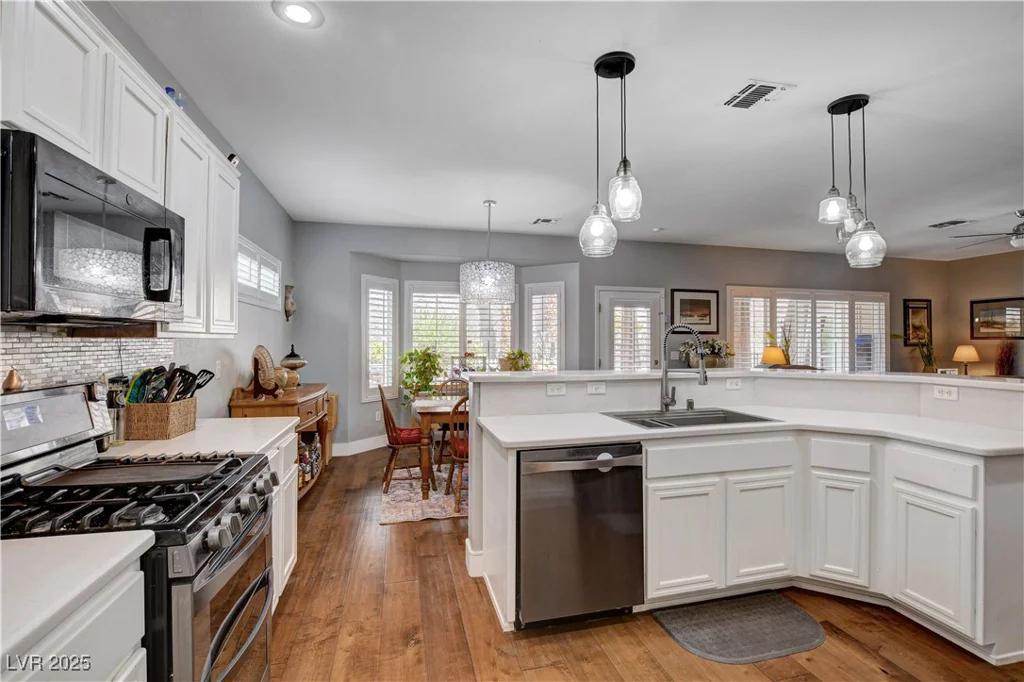 2078 Wildwood Lake, Henderson, NV 89052