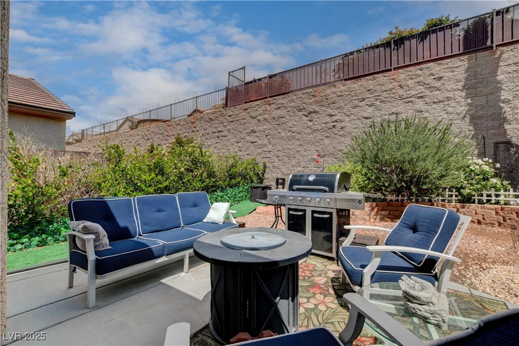 2078 Wildwood Lake, Henderson, NV 89052