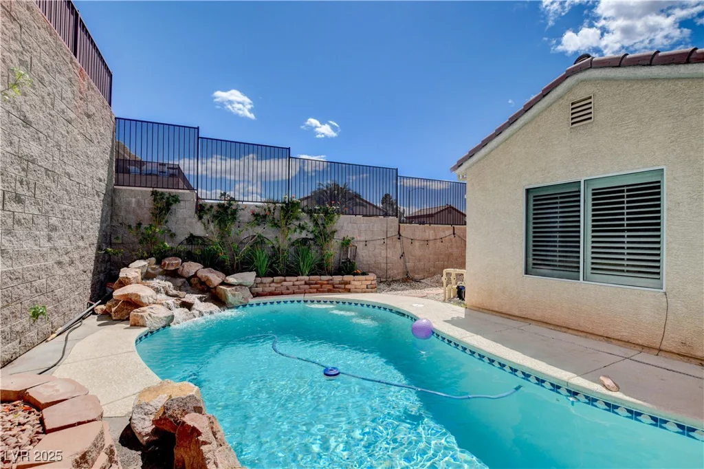 2078 Wildwood Lake, Henderson, NV 89052