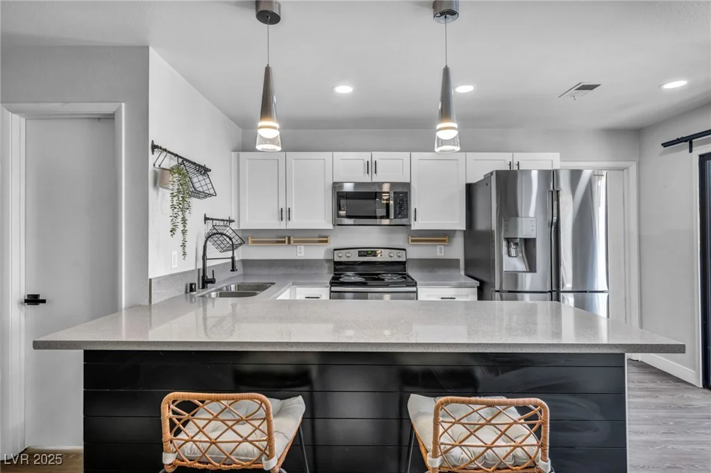 1025 Willow Tree, Las Vegas, NV 89128
