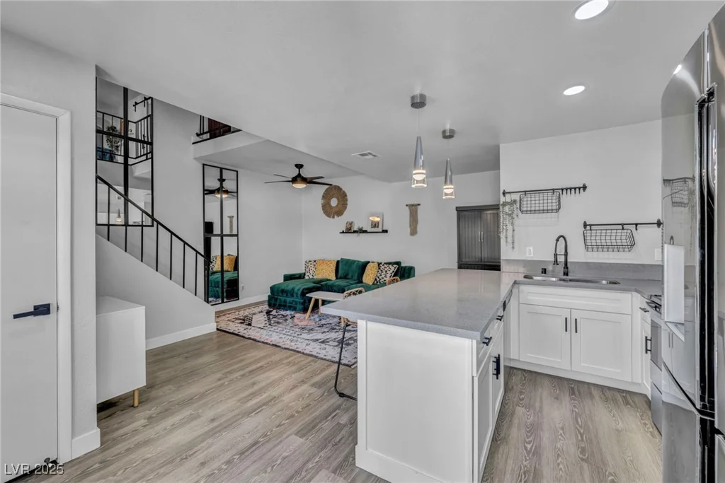 1025 Willow Tree, Las Vegas, NV 89128