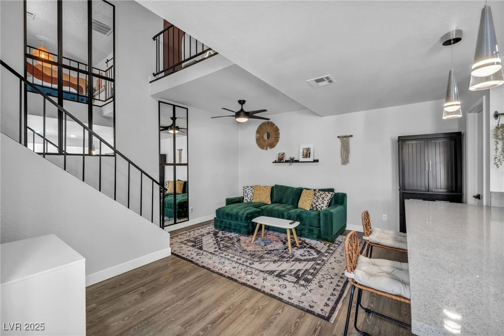 1025 Willow Tree, Las Vegas, NV 89128