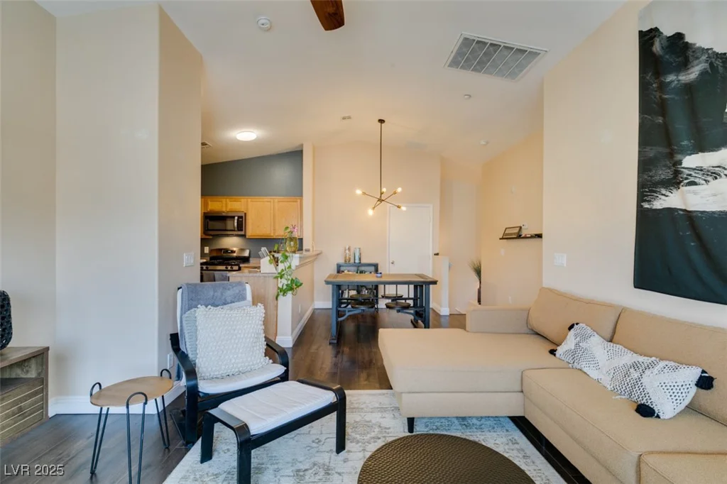 6576 Buster Brown, Las Vegas, NV 89122