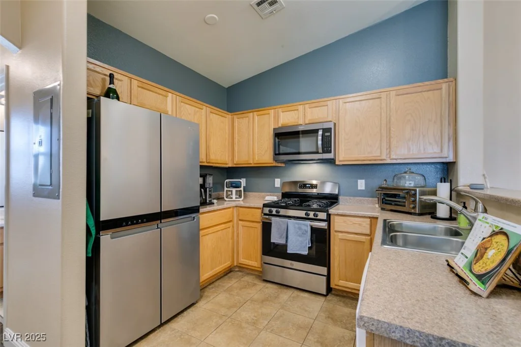 6576 Buster Brown, Las Vegas, NV 89122