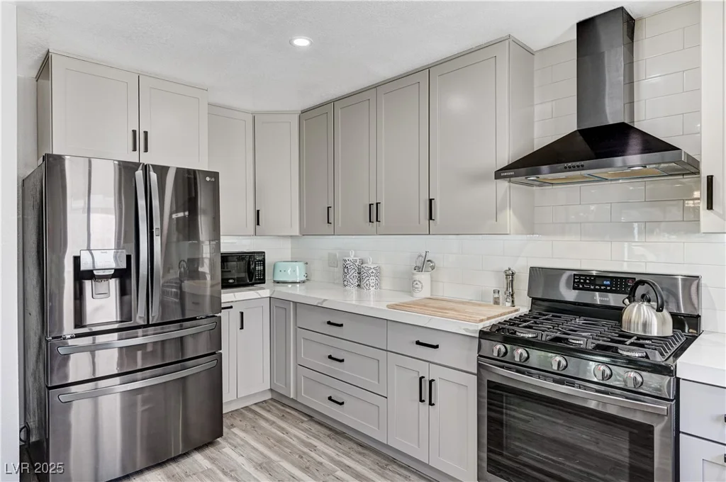 1940 Canterbury, Las Vegas, NV 89119