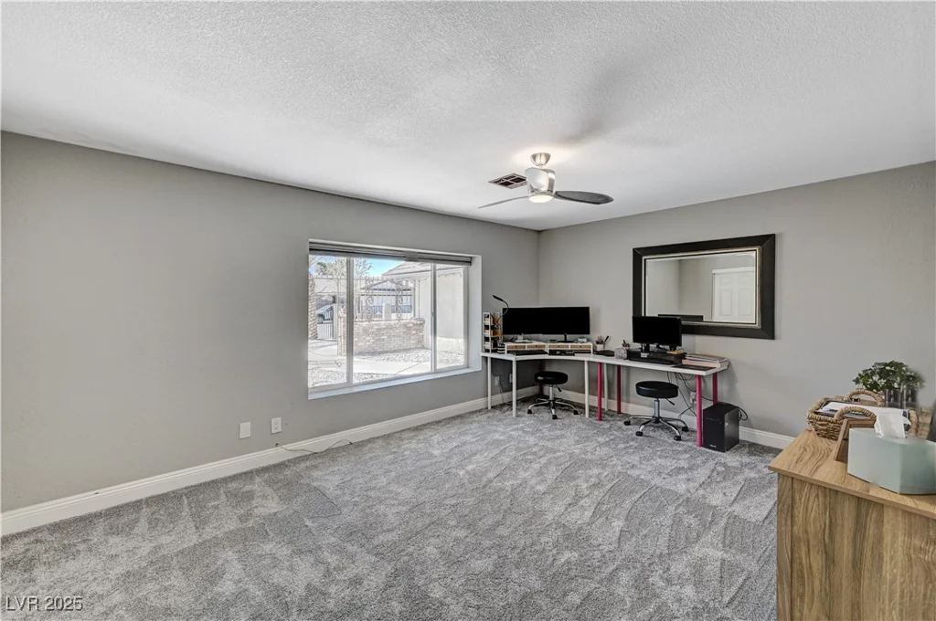 1940 Canterbury, Las Vegas, NV 89119
