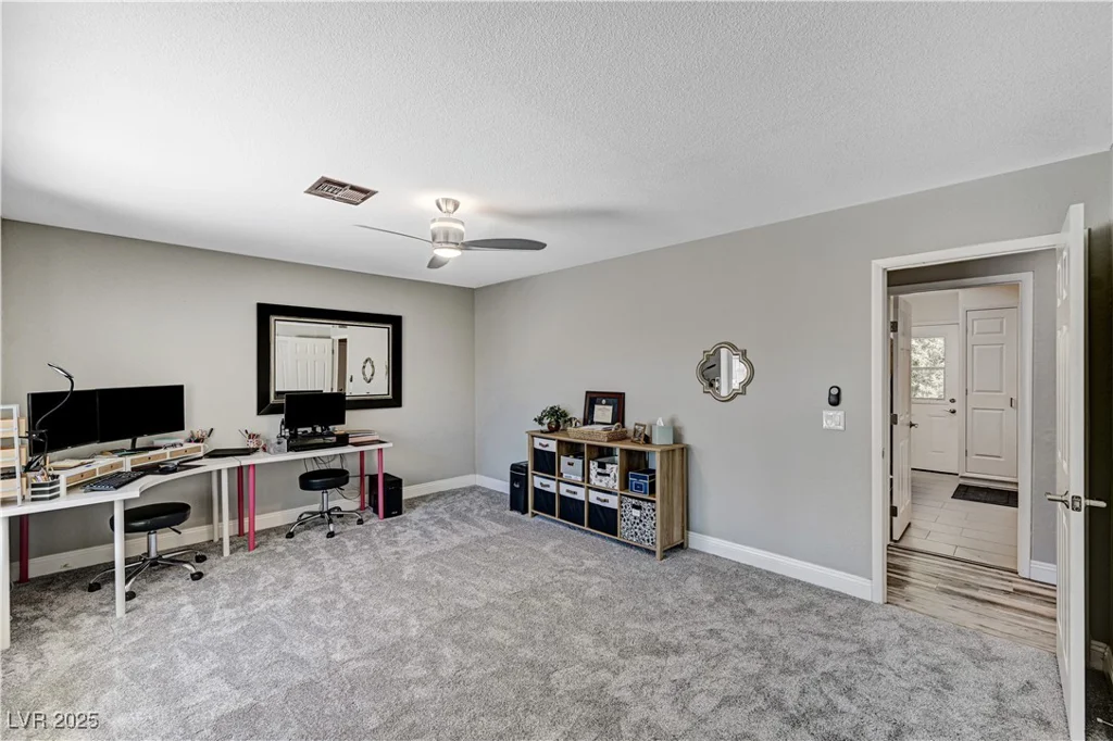 1940 Canterbury, Las Vegas, NV 89119