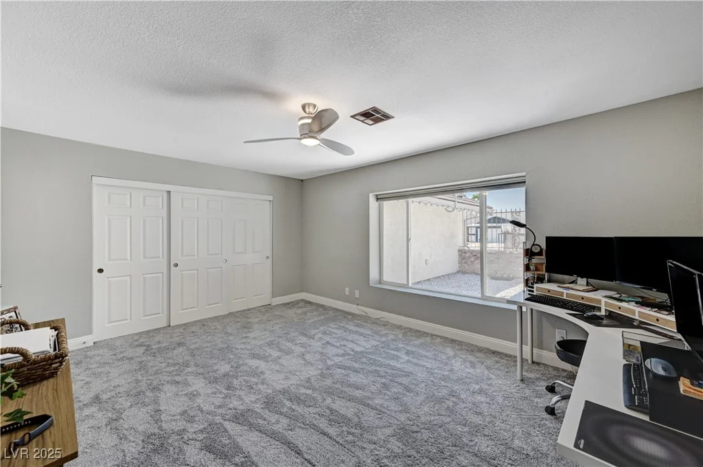 1940 Canterbury, Las Vegas, NV 89119