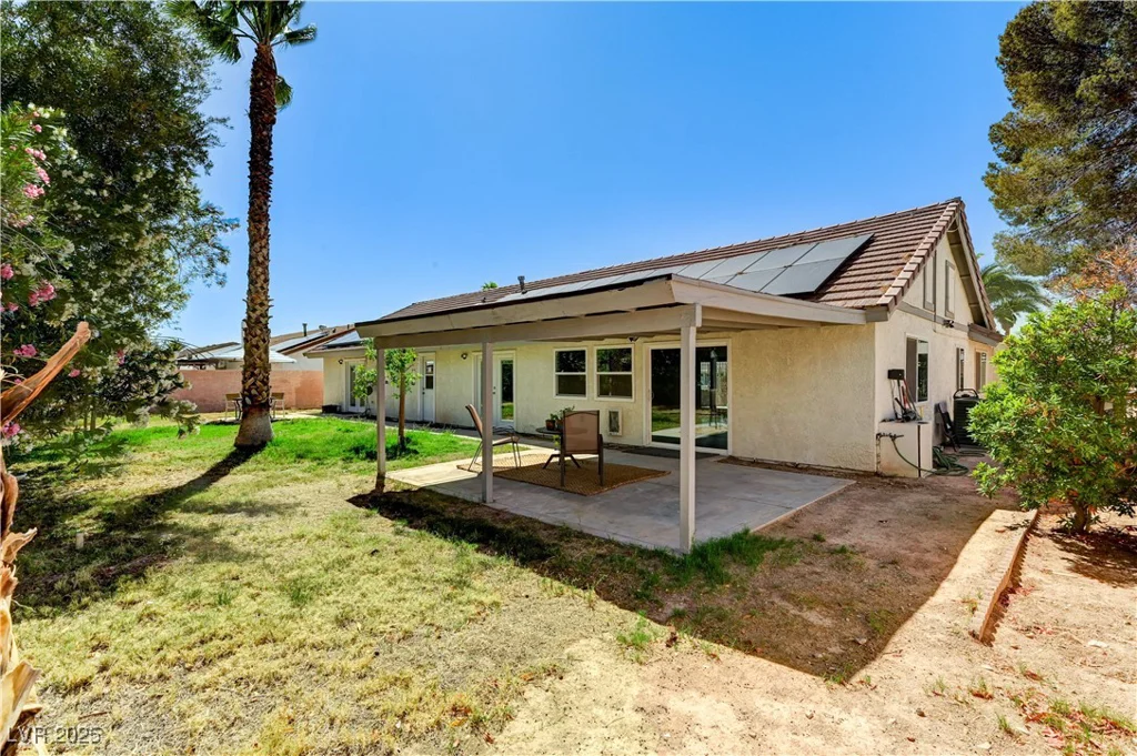 1940 Canterbury, Las Vegas, NV 89119