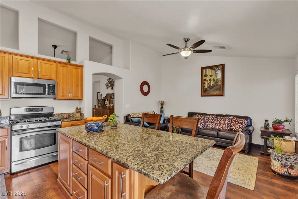 9562 Collinsleap, Las Vegas, NV 89123
