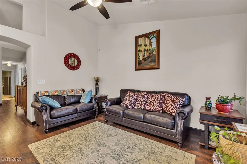 9562 Collinsleap, Las Vegas, NV 89123