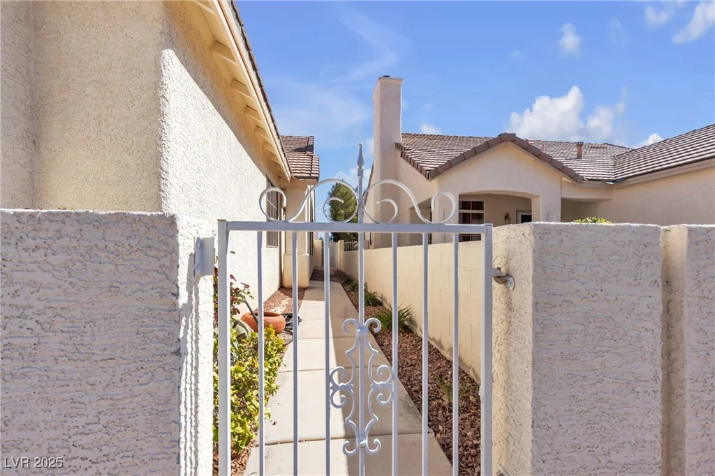 9562 Collinsleap, Las Vegas, NV 89123