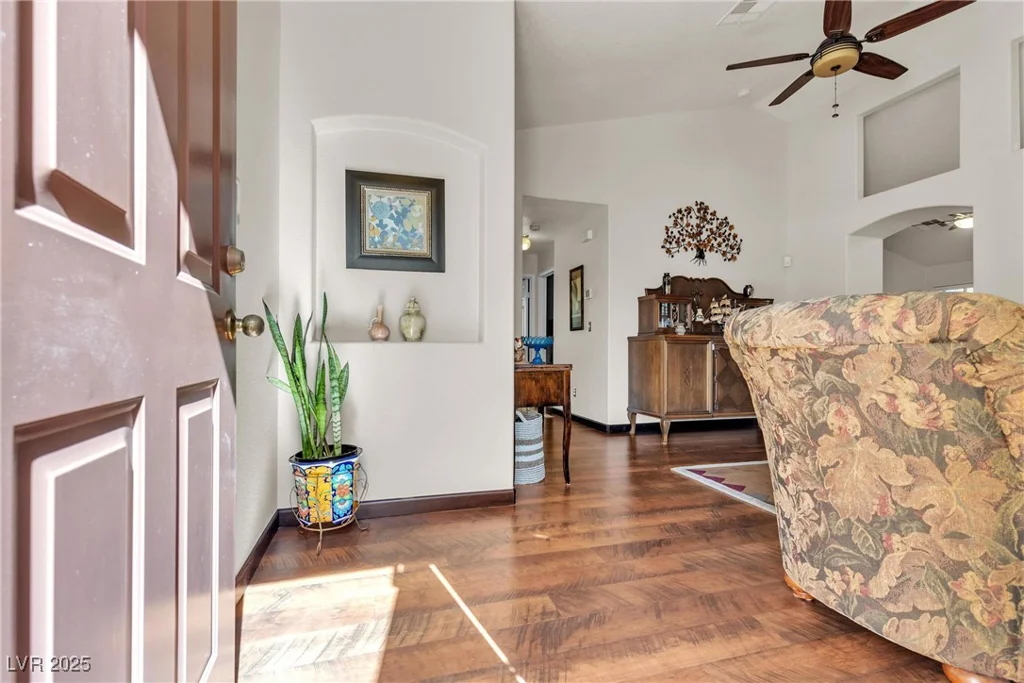 9562 Collinsleap, Las Vegas, NV 89123