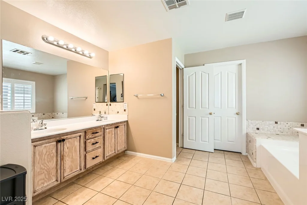 5920 Big Horn View, North Las Vegas, NV 89031