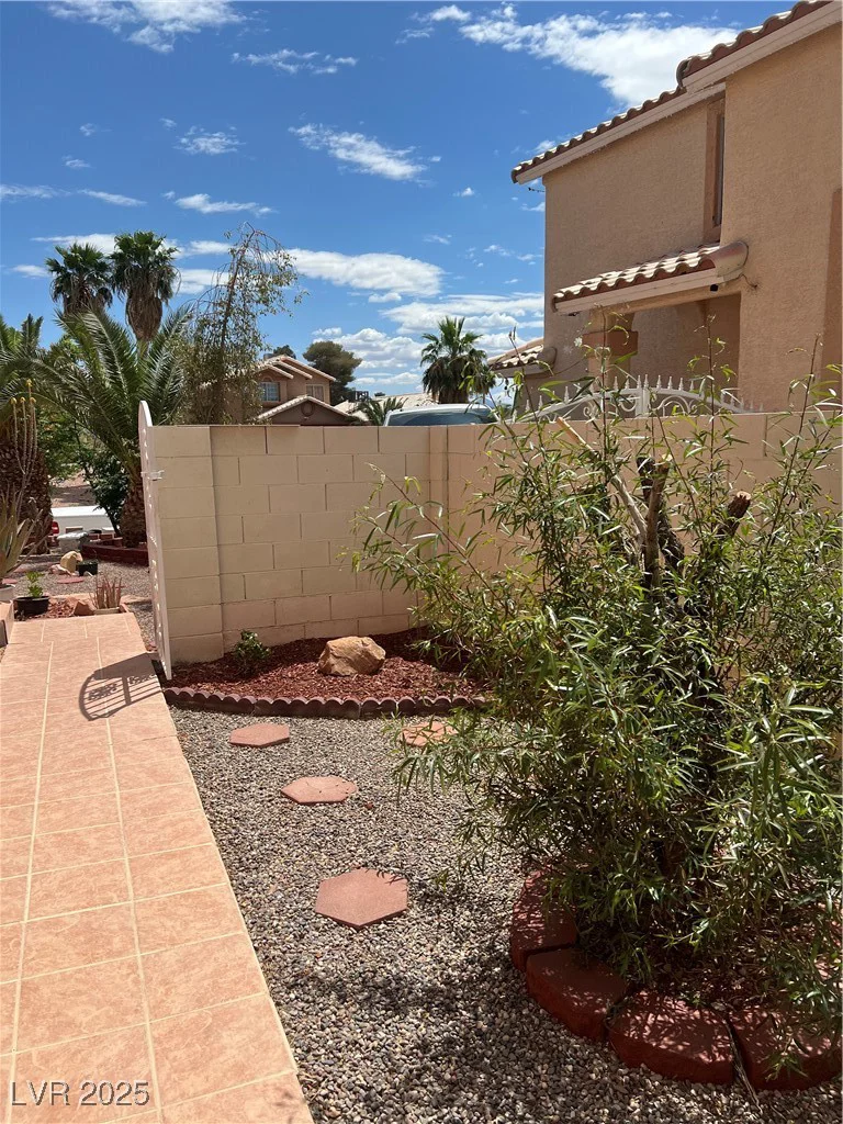 1853 Citroen, Las Vegas, NV 89142