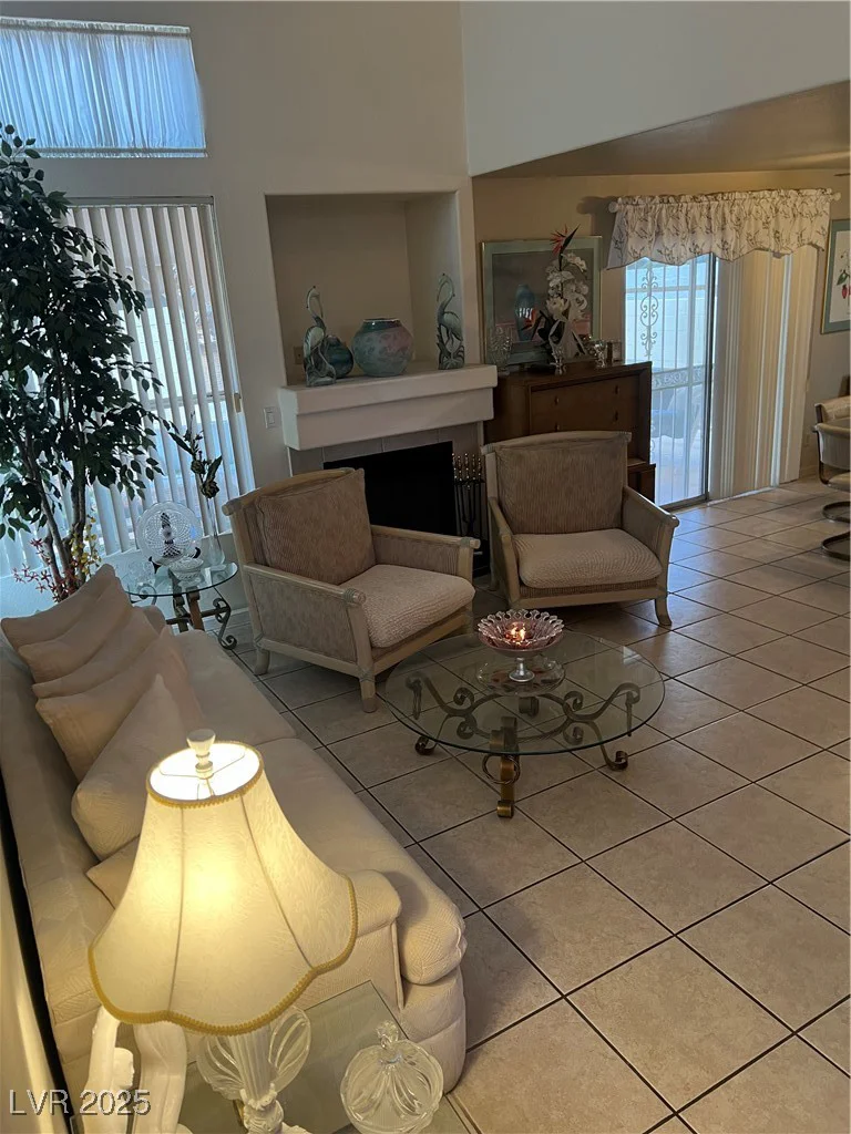 1853 Citroen, Las Vegas, NV 89142