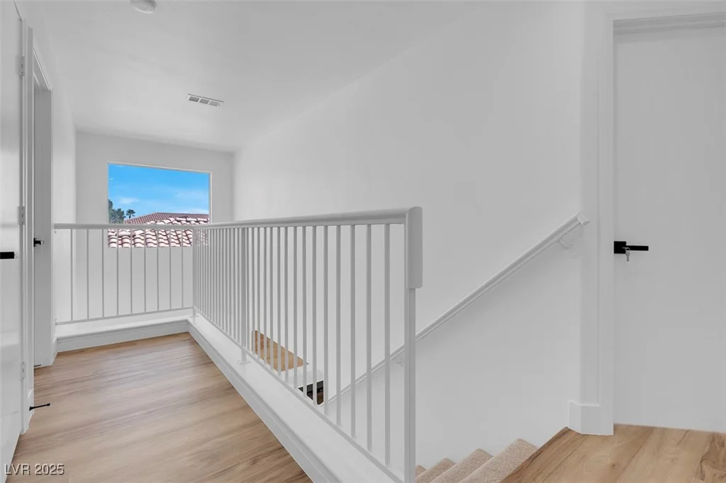 8725 Russet Hills, Las Vegas, NV 89147