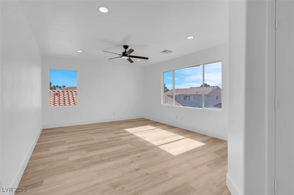 8725 Russet Hills, Las Vegas, NV 89147