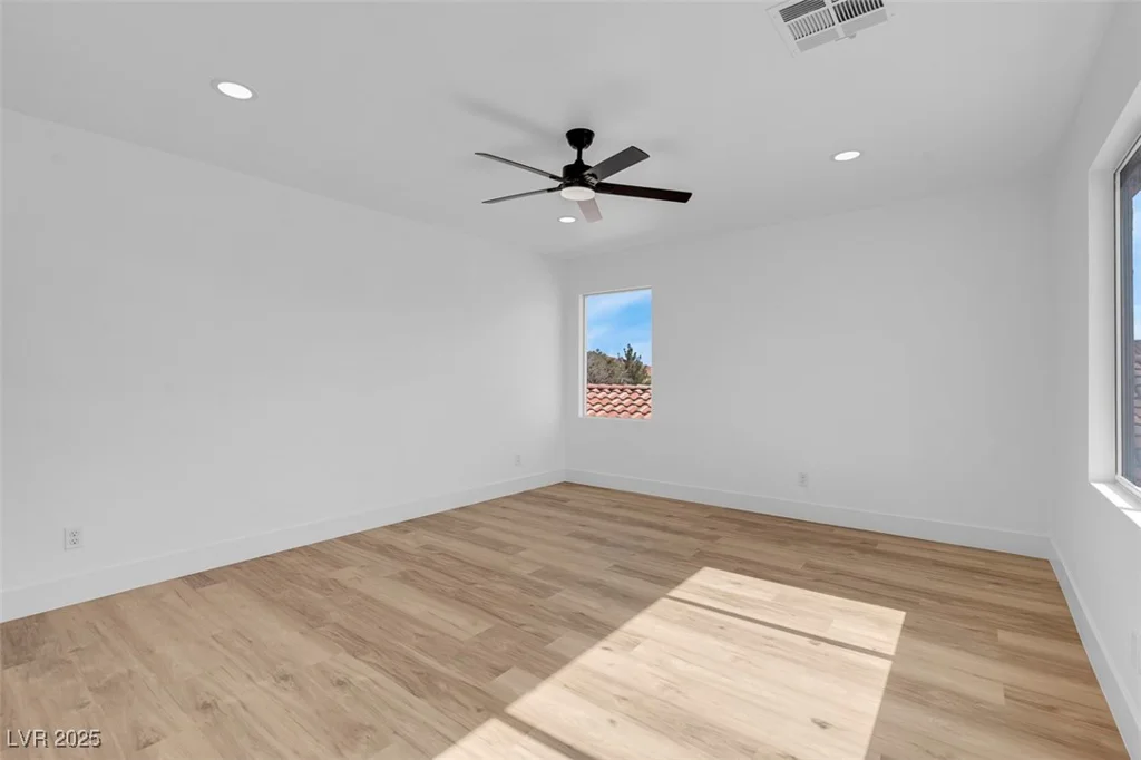 8725 Russet Hills, Las Vegas, NV 89147