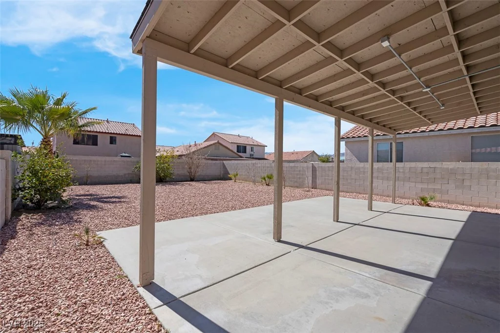 8725 Russet Hills, Las Vegas, NV 89147