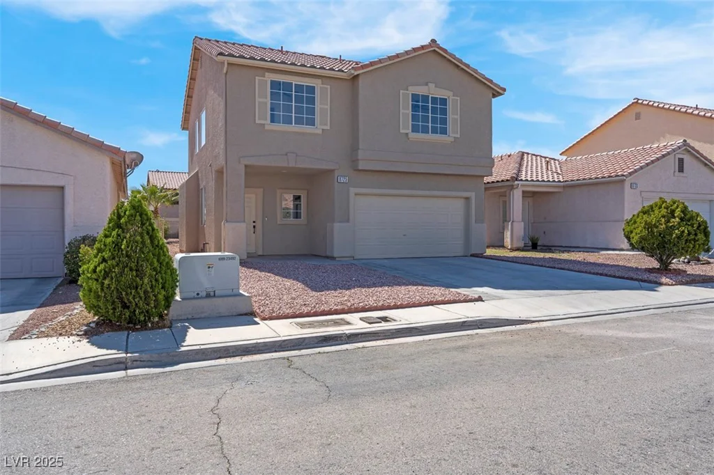 8725 Russet Hills, Las Vegas, NV 89147