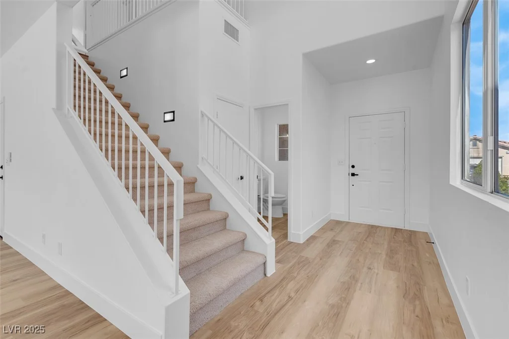 8725 Russet Hills, Las Vegas, NV 89147