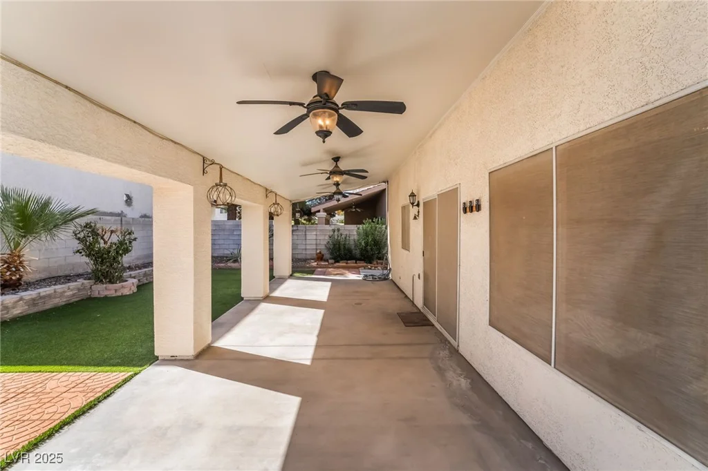 10166 Monks Hood, Las Vegas, NV 89183