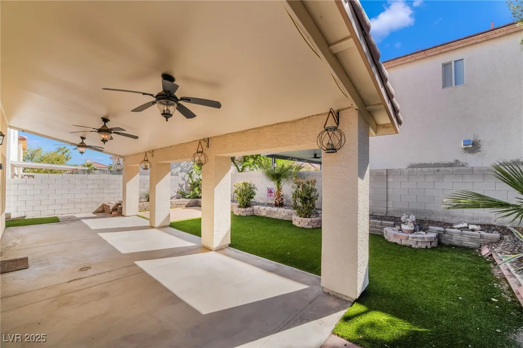 10166 Monks Hood, Las Vegas, NV 89183