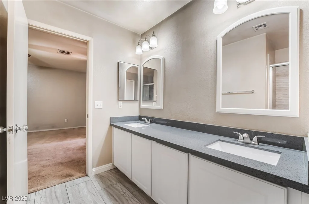 10166 Monks Hood, Las Vegas, NV 89183