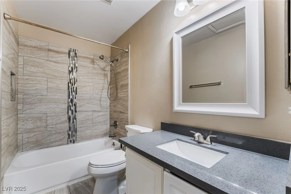 10166 Monks Hood, Las Vegas, NV 89183