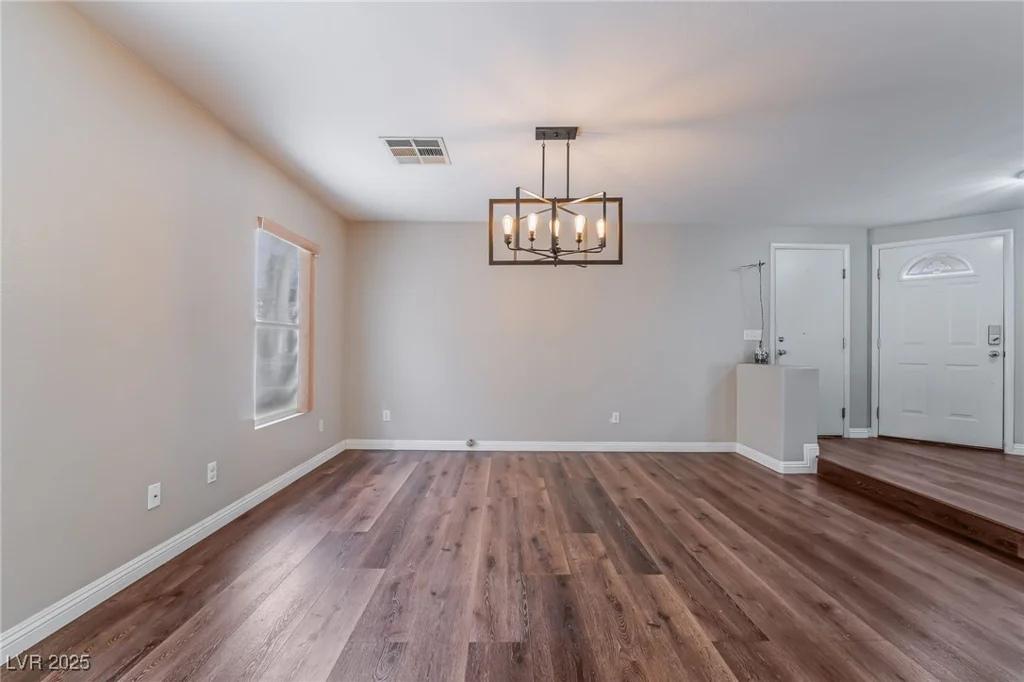 10166 Monks Hood, Las Vegas, NV 89183