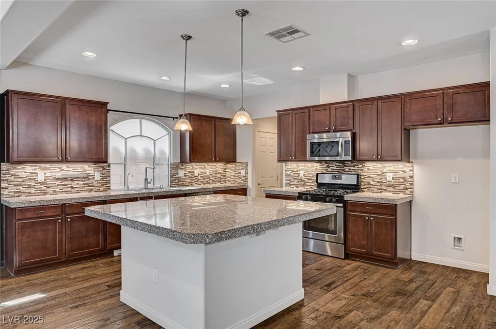 5239 Tartan Hill, Las Vegas, NV 89141