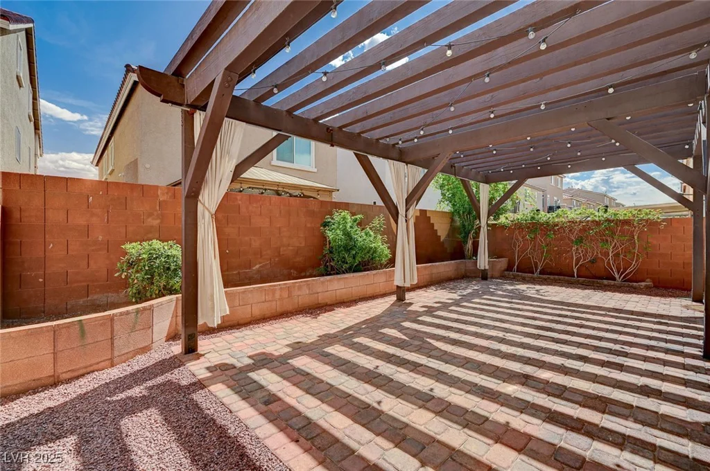5239 Tartan Hill, Las Vegas, NV 89141