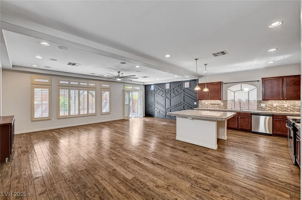 5239 Tartan Hill, Las Vegas, NV 89141