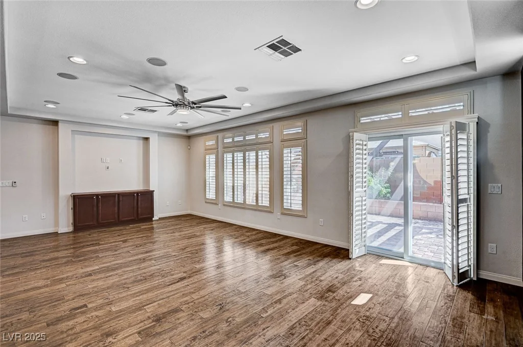 5239 Tartan Hill, Las Vegas, NV 89141