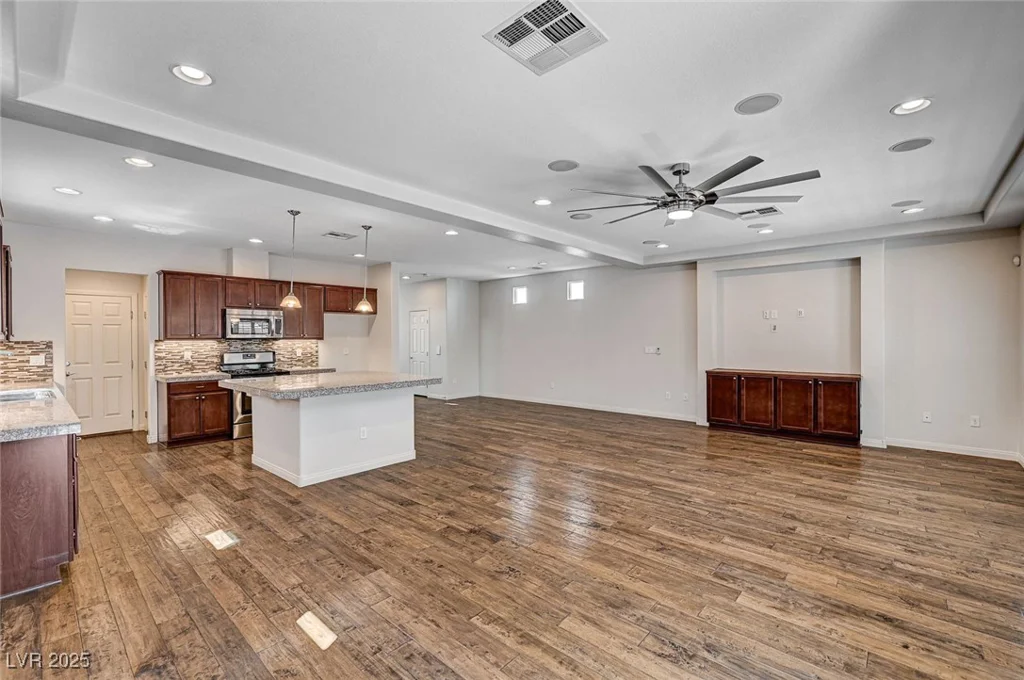 5239 Tartan Hill, Las Vegas, NV 89141