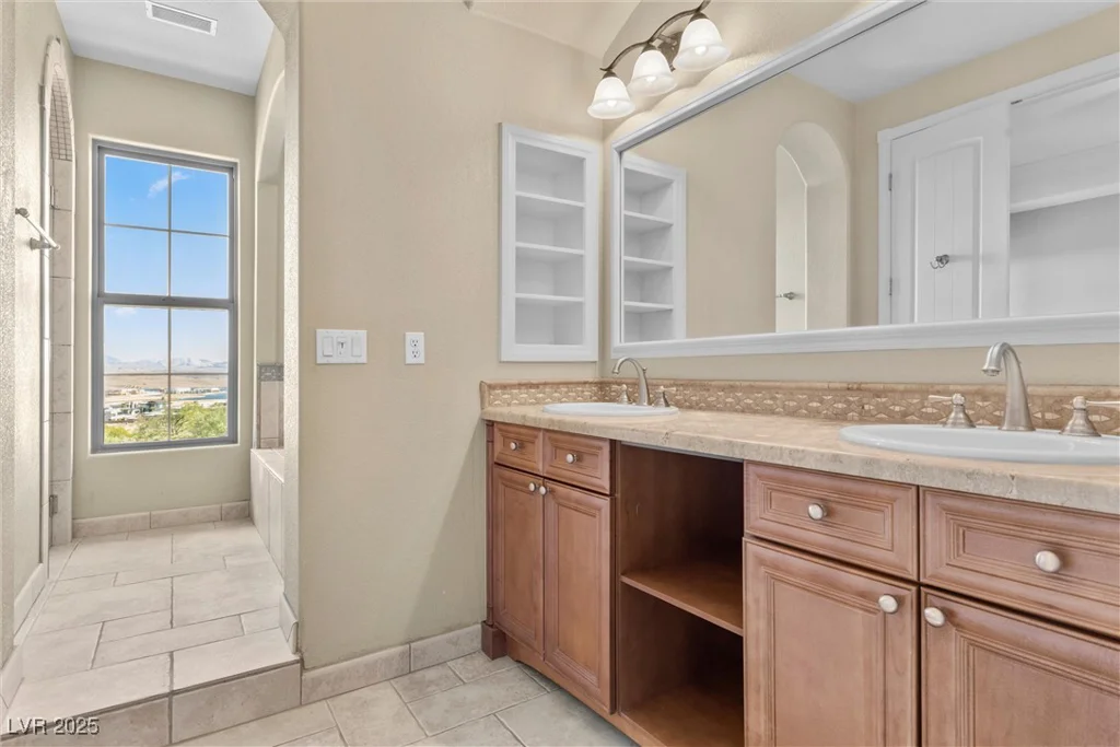 20 Via Visione, Henderson, NV 89011