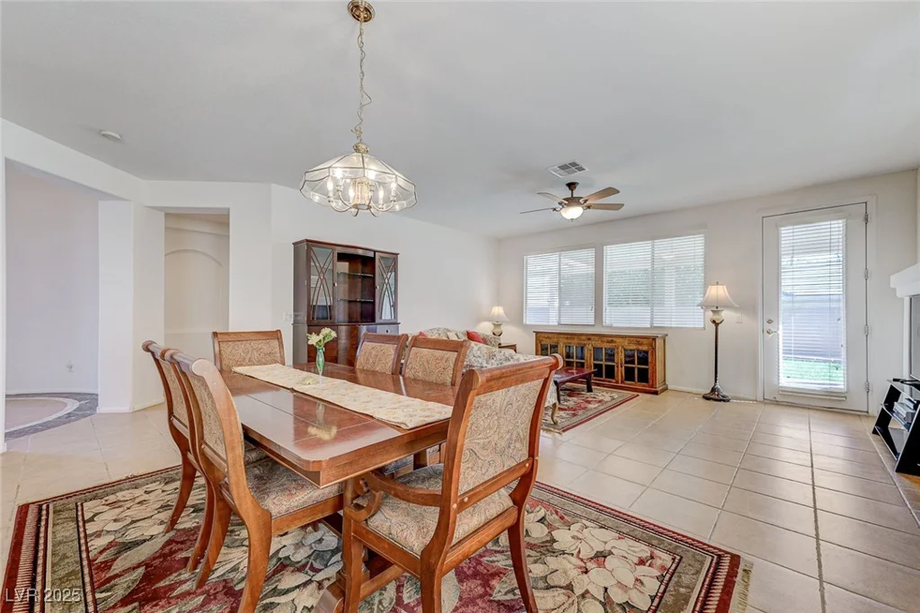 10389 Walking View, Las Vegas, NV 89135