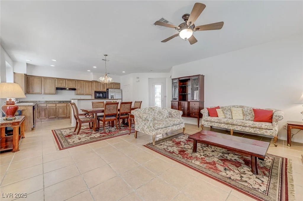 10389 Walking View, Las Vegas, NV 89135