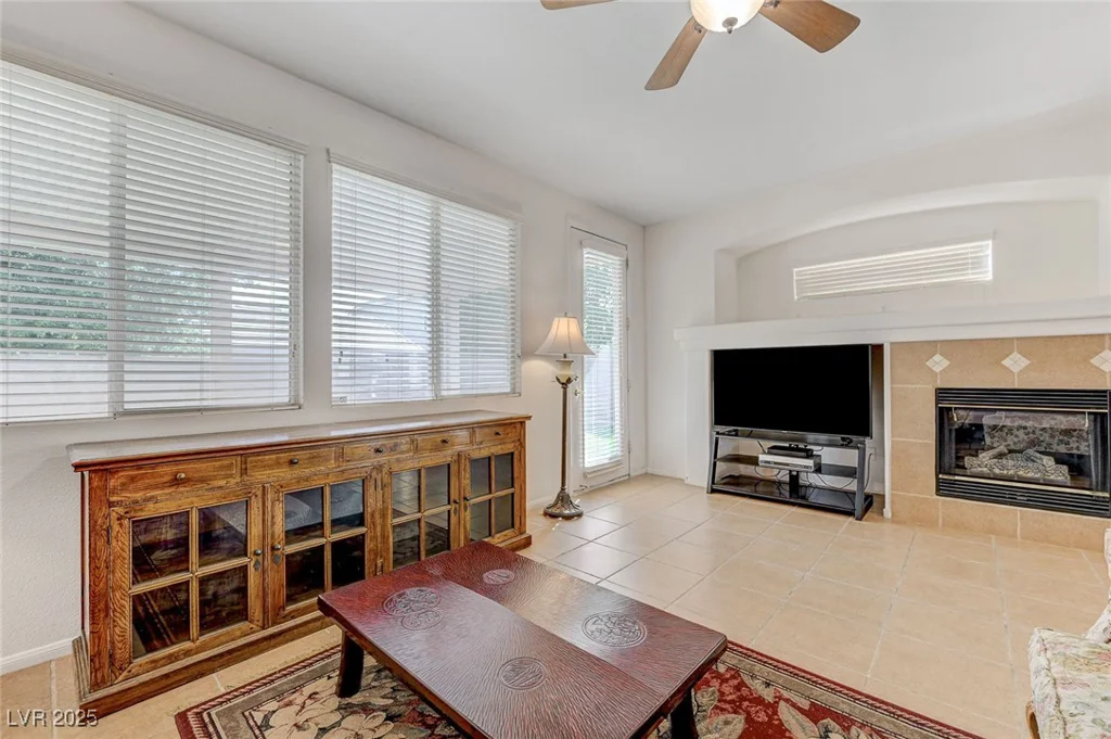 10389 Walking View, Las Vegas, NV 89135