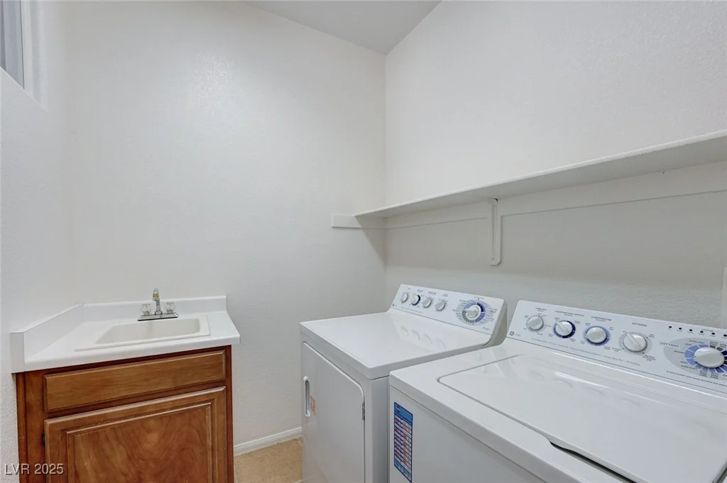 10389 Walking View, Las Vegas, NV 89135