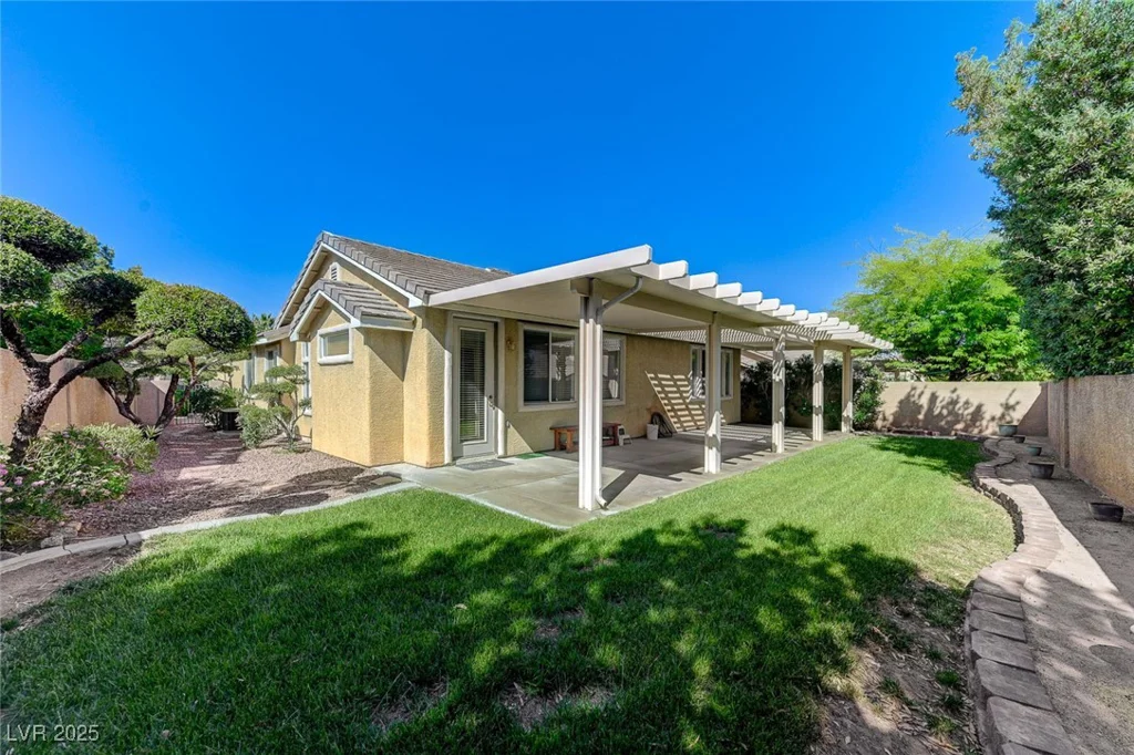 10389 Walking View, Las Vegas, NV 89135